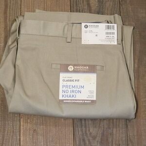 Haggar Men's Premium No Iron Khaki Classic Fit Flat Front 38x29